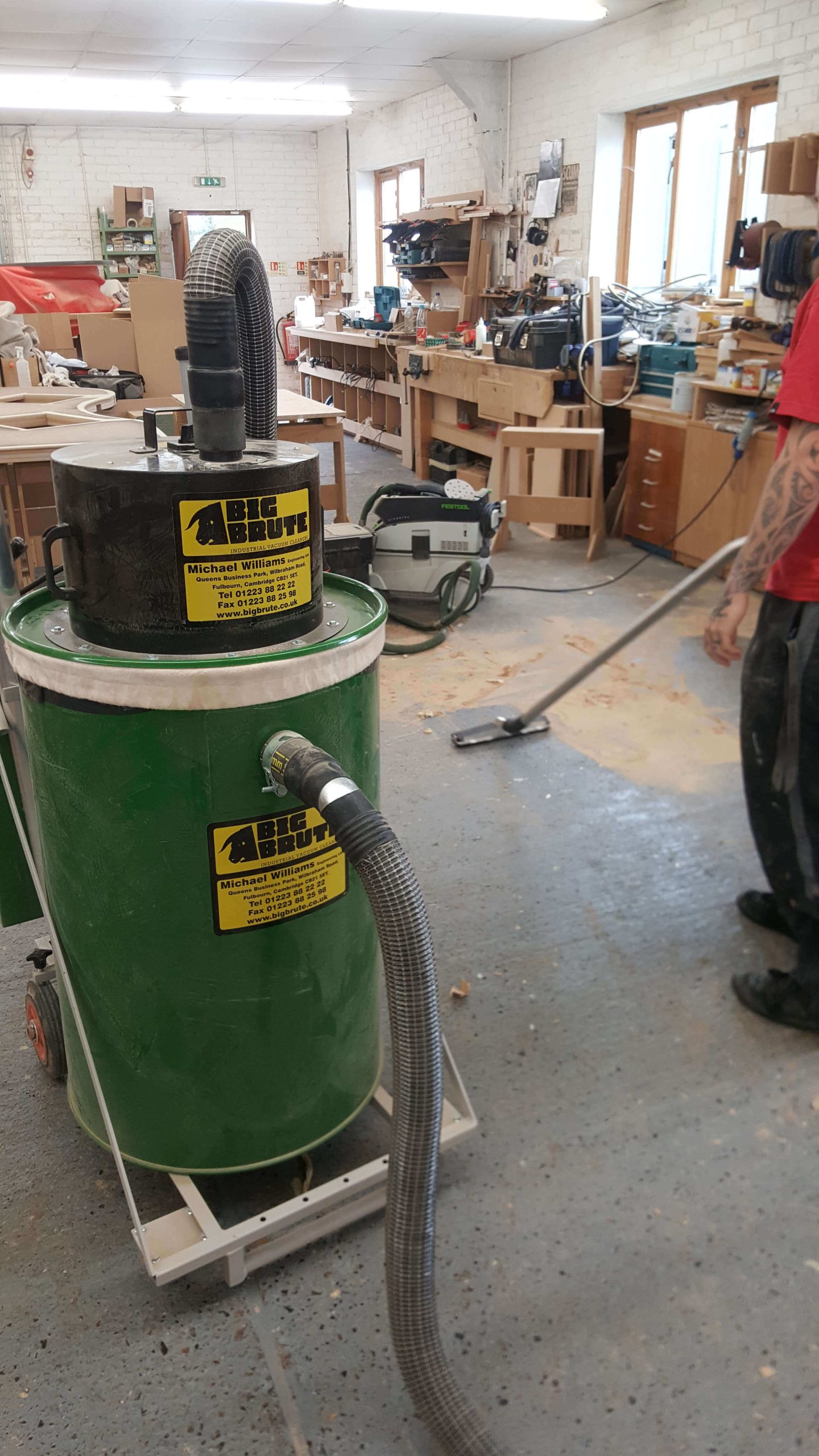 An introduction to the Big Brute industrial vacuum cleaner